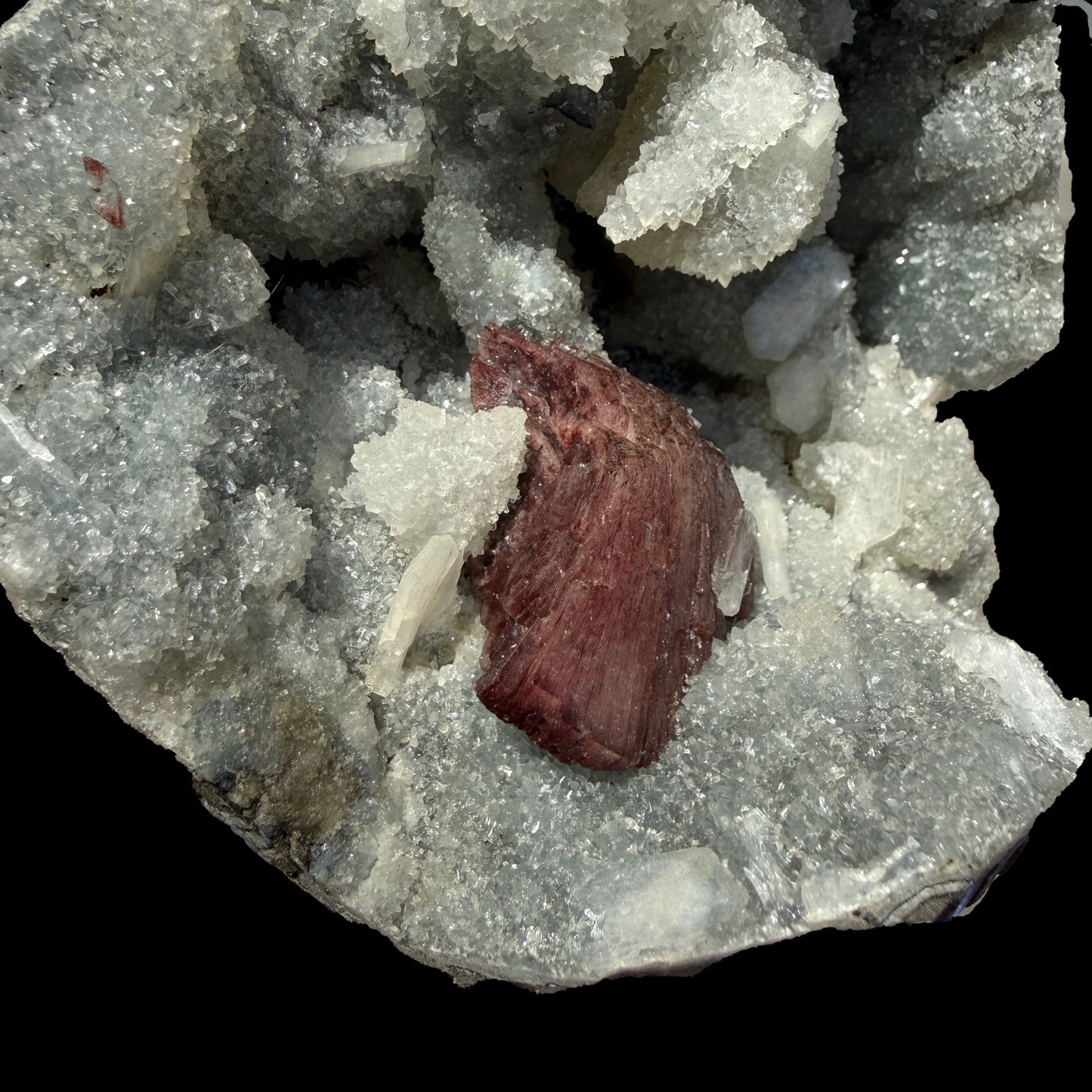 Deep Red Heulandite & Stilbite in Sparkling Chalcedony Geode – Indian Zeolite Mineral from Jalgaon # B DKT107 Heulandite Superb Minerals 