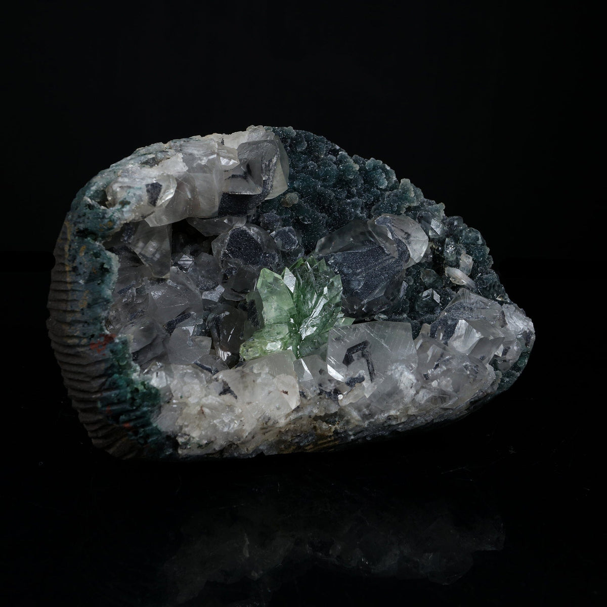 Sharp Terminated Green Apophyllite Cluster and calcite on Shimmering Dark Green Chalcedony Matrix – Natural Indian Zeolite Mineral Specimen from Jalgaon, Maharashtra # B 7239 Apophyllite Superb Minerals 