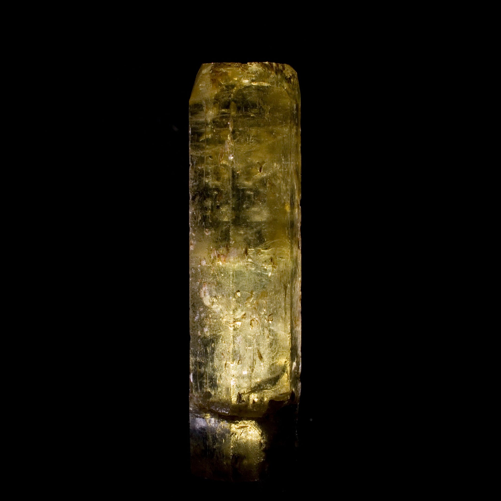 595 Carat Heliodor Natural Gemstone Crystal Heliodor Superb Minerals 