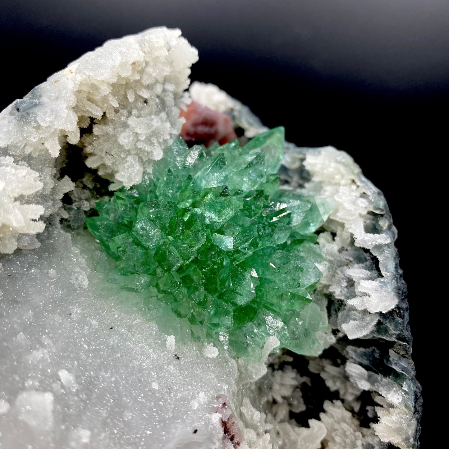 Apophyllite DK103 Superb Minerals 
