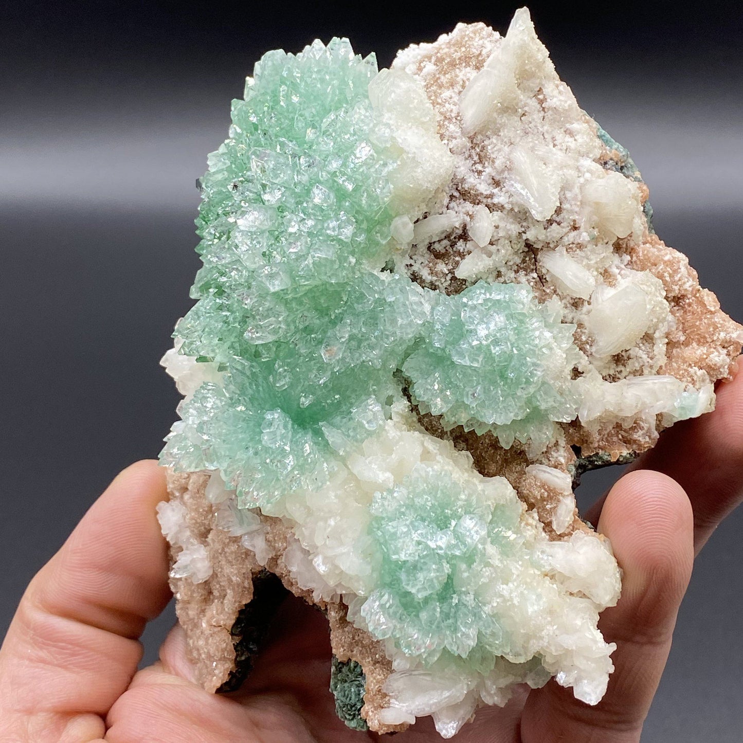 Apophyllite, Stilbite & Heulandite. Multiple Crystal Generations. Apophyllite Superb Minerals 