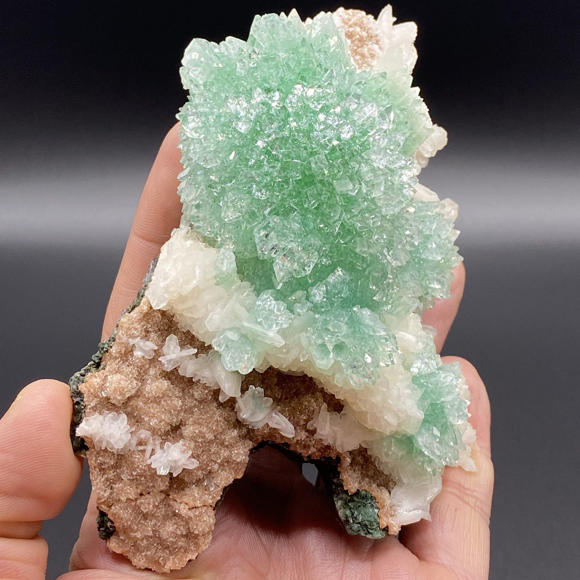 Apophyllite, Stilbite & Heulandite. Multiple Crystal Generations. Apophyllite Superb Minerals 