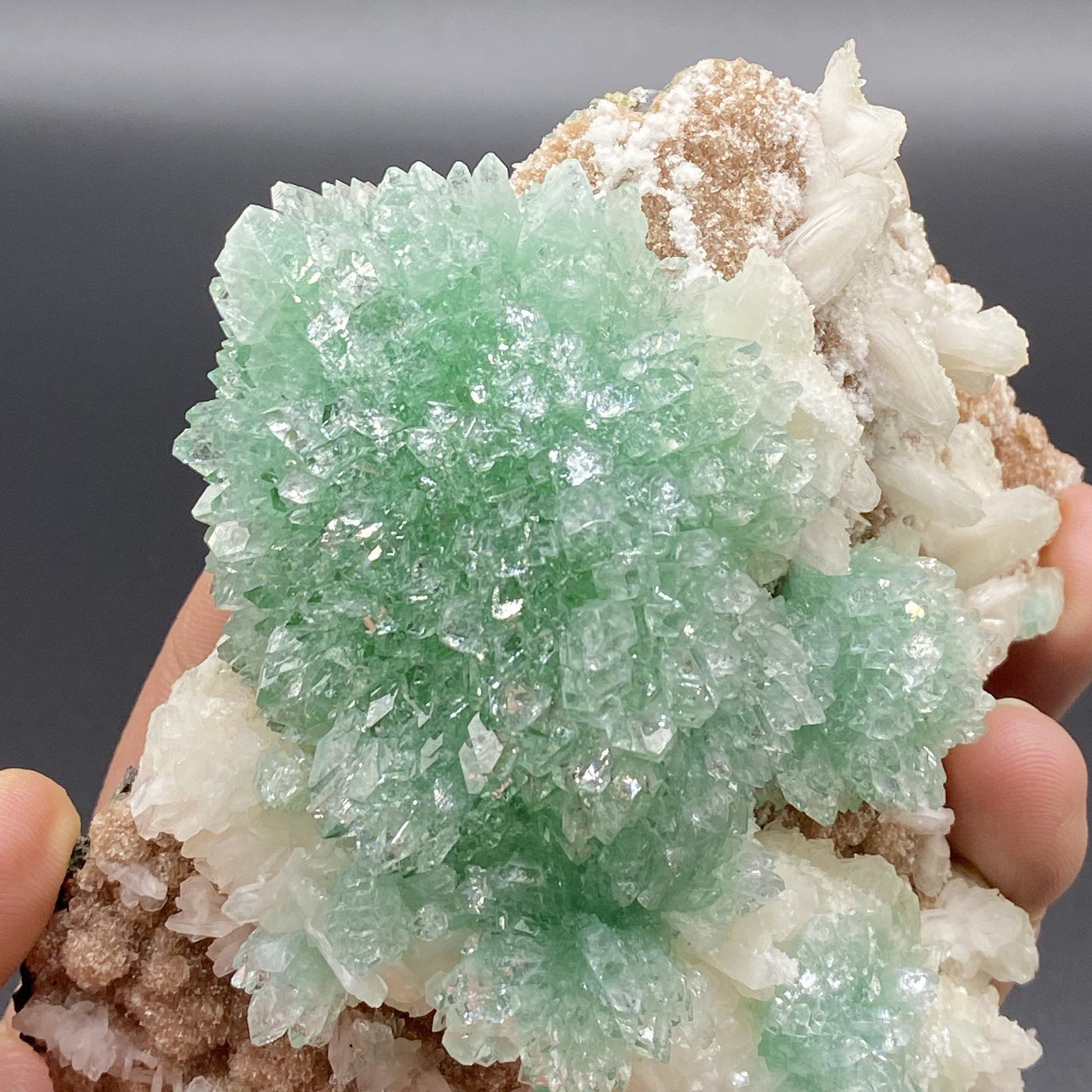 Apophyllite, Stilbite & Heulandite. Multiple Crystal Generations. Apophyllite Superb Minerals 