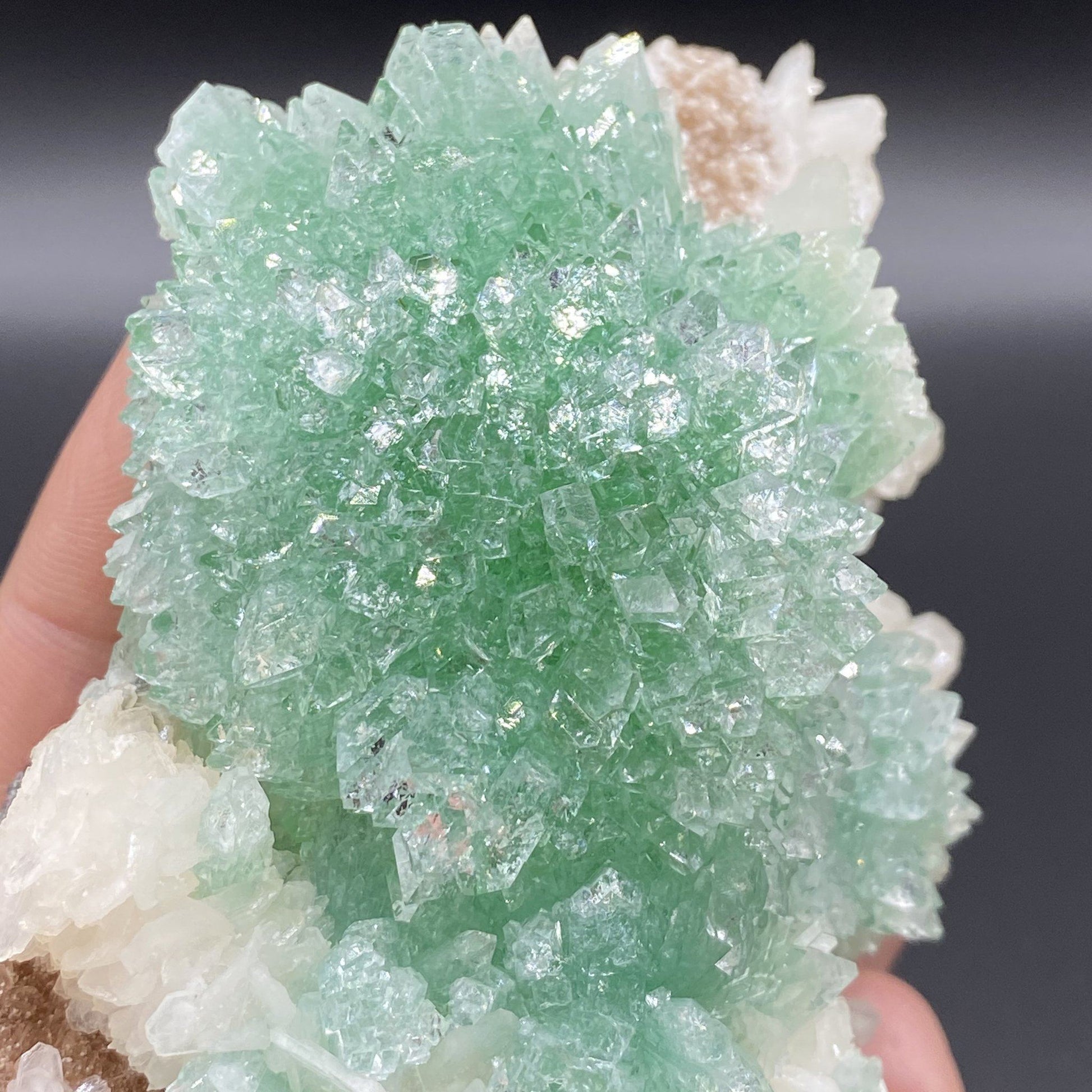 Apophyllite, Stilbite & Heulandite. Multiple Crystal Generations. Apophyllite Superb Minerals 