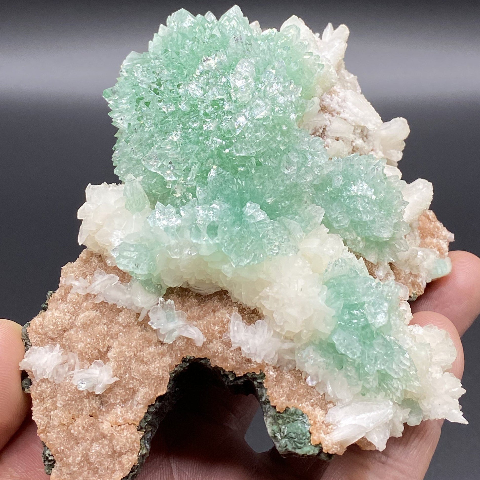 Apophyllite, Stilbite & Heulandite. Multiple Crystal Generations. Apophyllite Superb Minerals 