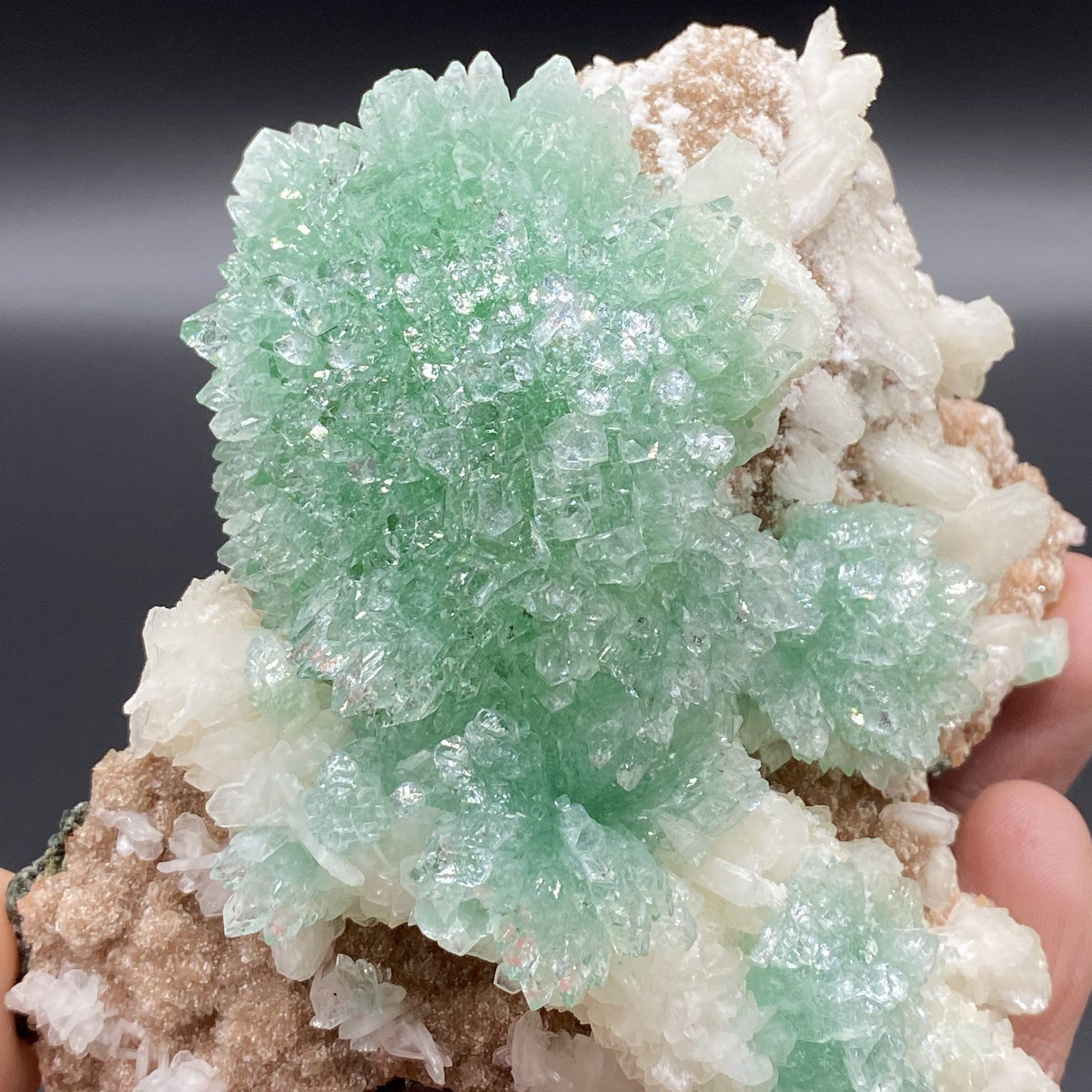 Apophyllite, Stilbite & Heulandite. Multiple Crystal Generations. Apophyllite Superb Minerals 