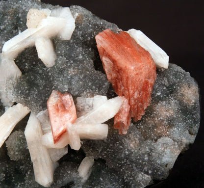Brown Heulandite Crystals With Stilbite on MM Quartz Natural Minerals …  https://www.superbminerals.us/products/brown-heulandite-crystals-with-stilbite-on-mm-quartz-natural-minerals-specimen-b-1529  Features: A pristine, brownish Heulandite crystal perfectly centered on a plate of lustrous, gemmy colorless MM quartz crystals with stilibte. Great piece in excellent condition.Primary Mineral(s): HeulanditeSecondary Mineral(s): StilbiteMatrix: MM Quartz10 cm x 7 cm Weight : 280 Gms Locality: Jalgaon