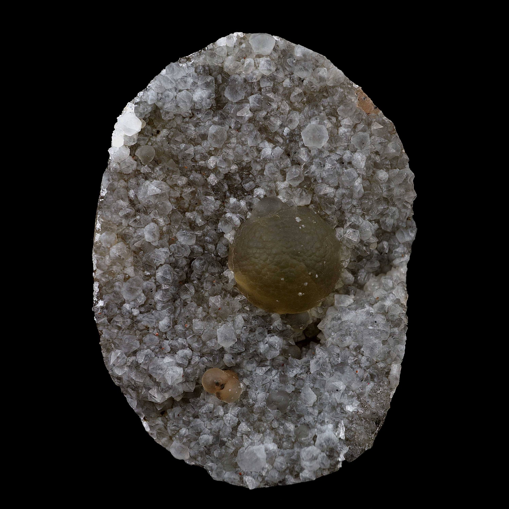 Fluorite Botryoidal on MM Quartz Natural Mineral Specimen # B 3999  https://www.superbminerals.us/products/fluorite-botryoidal-on-mm-quartz-natural-mineral-specimen-b-3999  Features Amazing beautiful yellow botryoidal fluorite partly fused with a MM Quartz crystals. The whole is in a geode covered with quartz. An asset to your collection. Primary Mineral(s):&nbsp; Fluorite Secondary Mineral(s): MM QuartzMatrix: N/A8 cm x 6 cm170 GmsLocality: Aurangabad, Maharashtra, India