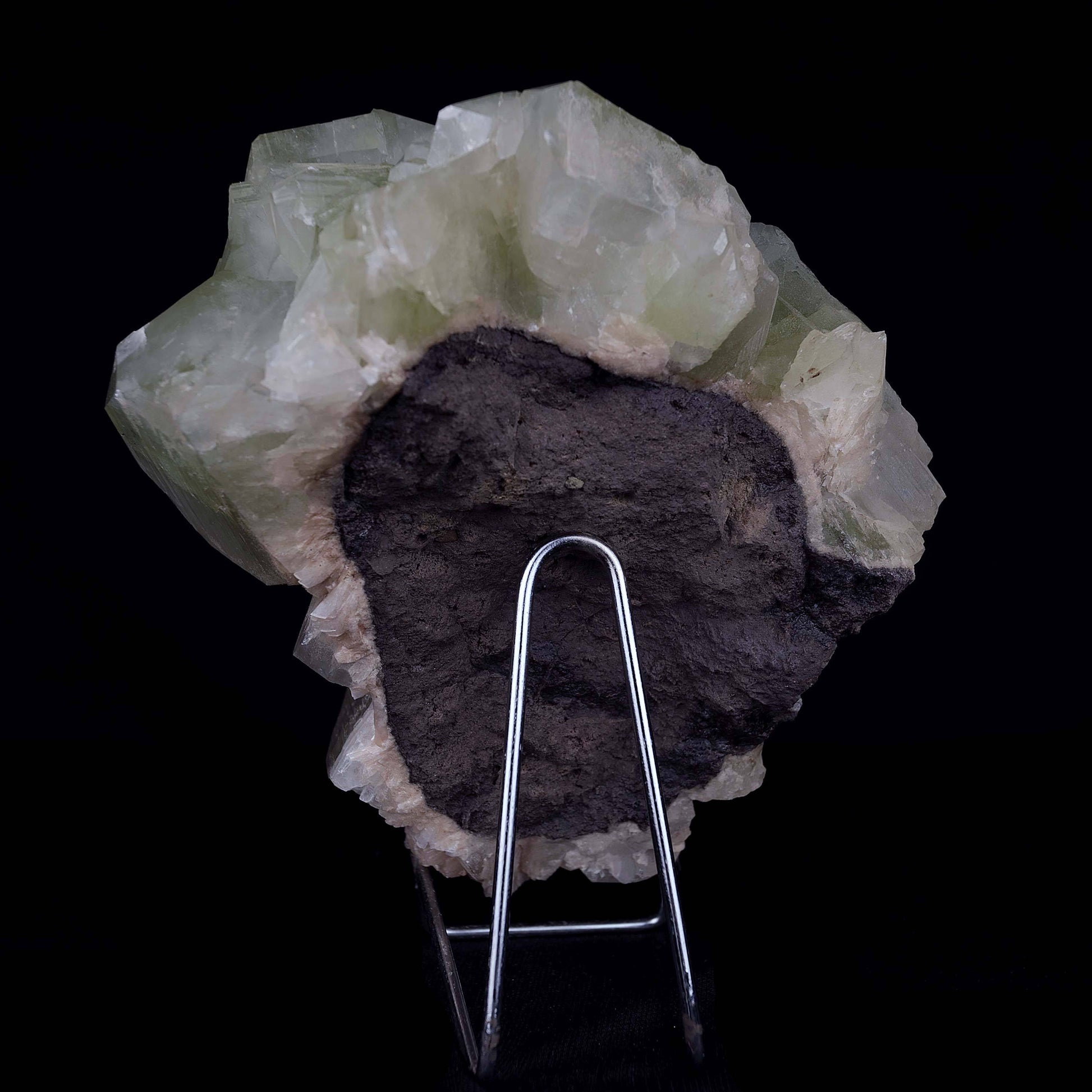 Green Apophyllite Terminate Cubes with Stilbite Natural Mineral Specim…  https://www.superbminerals.us/products/green-apophyllite-terminate-cubes-with-stilbite-natural-mineral-specimen-b-4485  Features:Fluorapophyllite crystals with soft peach coloured Stilbite crystals on minor matrix from Jalgaon of excellent grade, classic, sharp, extremely glossy, doubly terminated. A bright blazing green hue dominates the middle of the Apophyllite group, whereas the ends of the Apophyllite.
