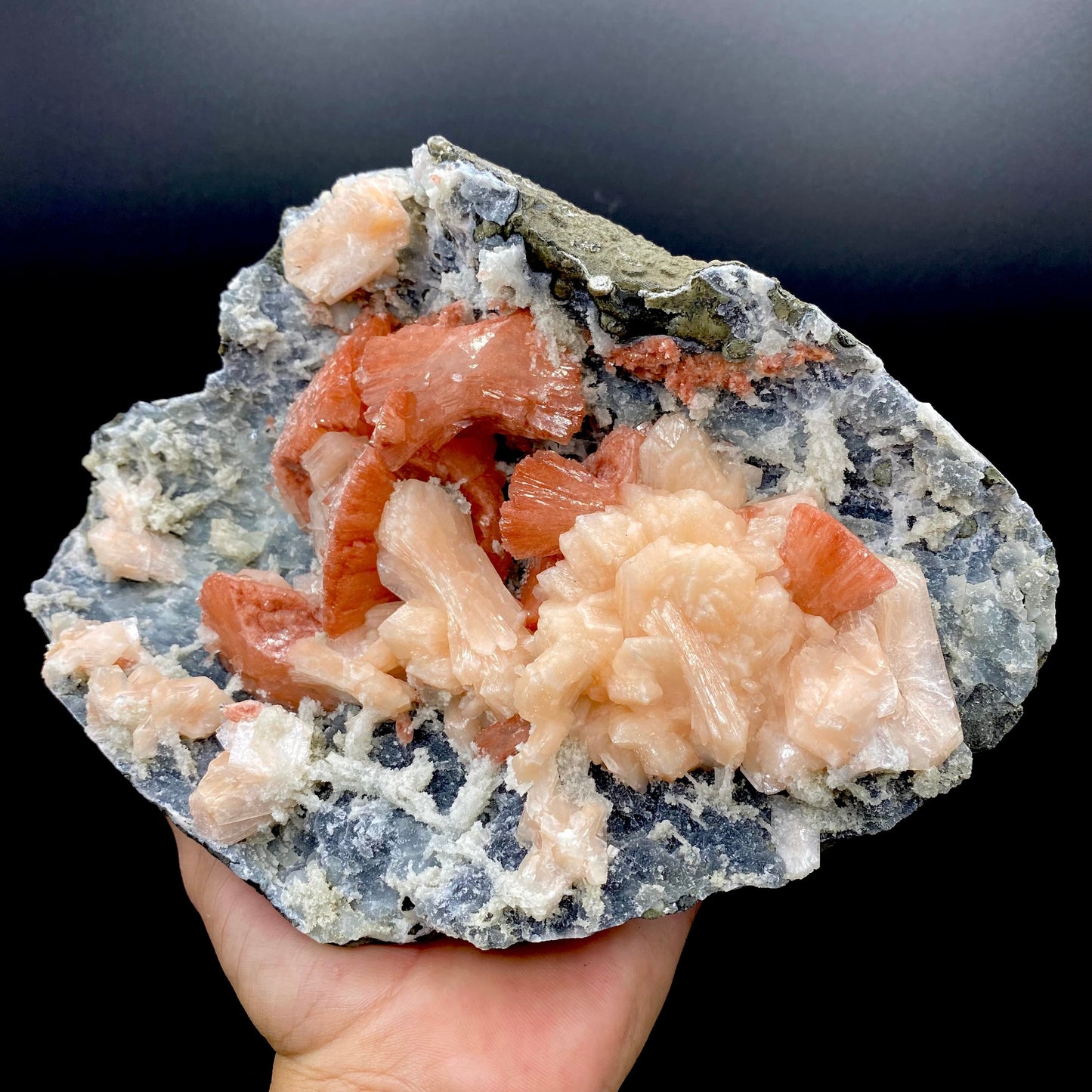 Heulandite & Stilbite DK107 Superb Minerals 