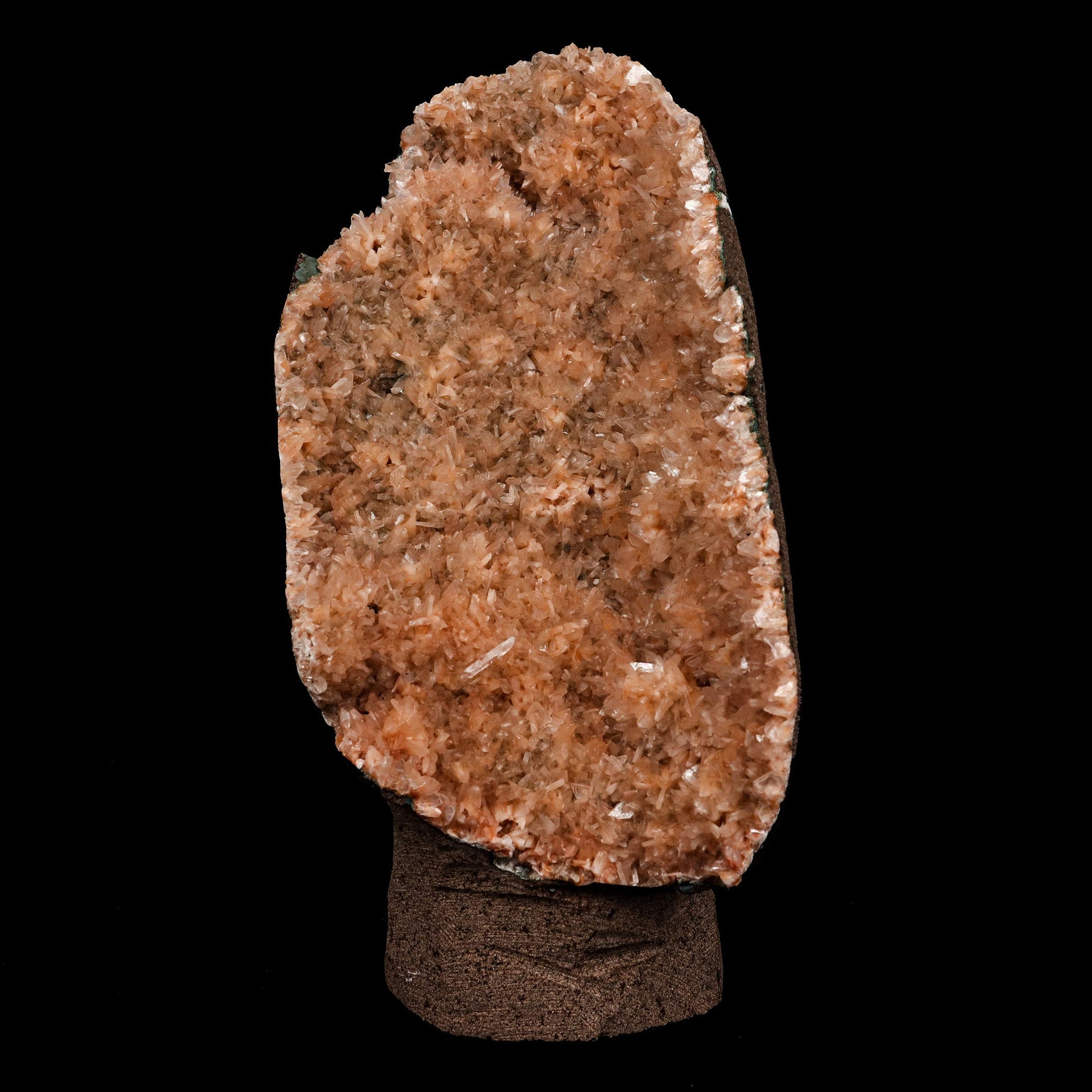 Pink Heulandite Crystals Self Standing Geode Natural Mineral Specimen …  https://www.superbminerals.us/products/pink-heulandite-crystals-self-standing-geode-natural-mineral-specimen-b-5241  Features: Beautiful piece highlighting a geode with beige, brilliant Heulandite crystals - this piece is very distinctive. Amazing tone, shine and differentiation - this piece is in excellent condition. Primary Mineral(s): Heulandite Secondary Mineral(s): N/AMatrix: N/A 6 Inch x 3 InchWeight : 568 GmsLocality: Aurangab