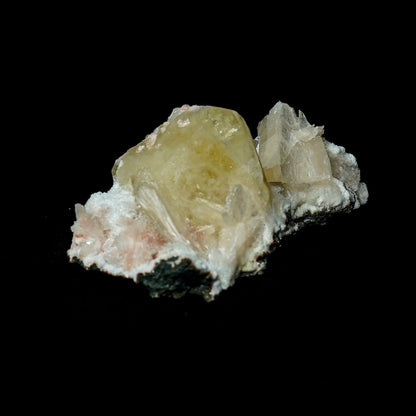 Powellite (Fluorocent Rare Find) with Stilbite Natural Mineral Specime…  https://www.superbminerals.us/products/powellite-fluorocent-rare-find-with-stilbite-natural-mineral-specimen-b-4981  Features:&nbsp;Beautiful specimen of gemmy Powellite crystal with Stilbite and Heulandite crystals from Nashik District, India. Powellite is the rarest and most desirable mineral from the Deccan Traps of India.&nbsp; It displays pleasing golden color doubly terminated Powellite crystal aesthetically 