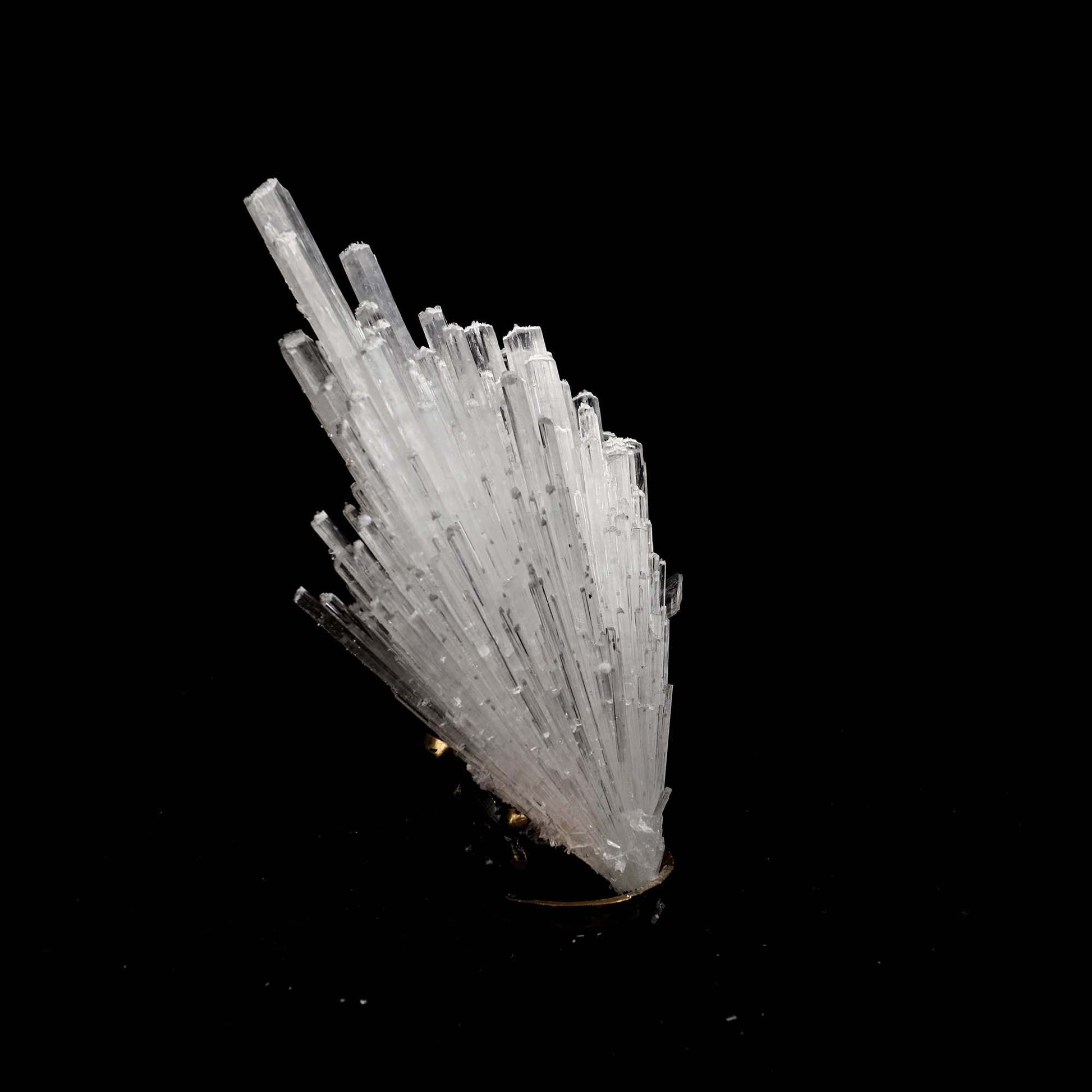 Scolecite Sprays Natural Mineral Specimen # B 5197  https://www.superbminerals.us/products/scolecite-sprays-natural-mineral-specimen-b-5197  Features: Recent discoveries in Nashik have yielded some spectacular intergrown jackstraw sprays of glassy, iridescent, clear to translucent scolecite prism. STUNNING. The stunning crystals extend in every direction. Primary Mineral(s): Scolecite Secondary Mineral(s): N/AMatrix: N/A 7 Inch x 5 InchWeight : 448